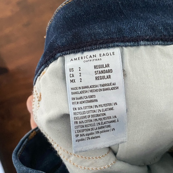 American Eagle Curvy Stretchy High Rise Jeans - Picture 3 of 7